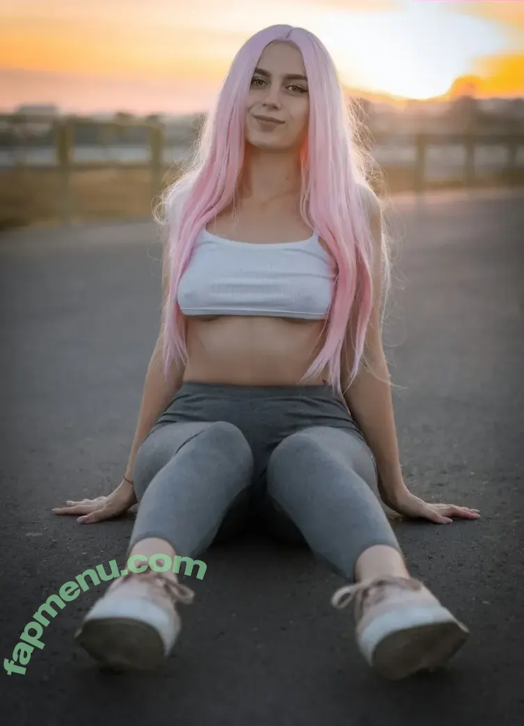 Msyuliyafox nude photo #0243 (Msyuliyafox)