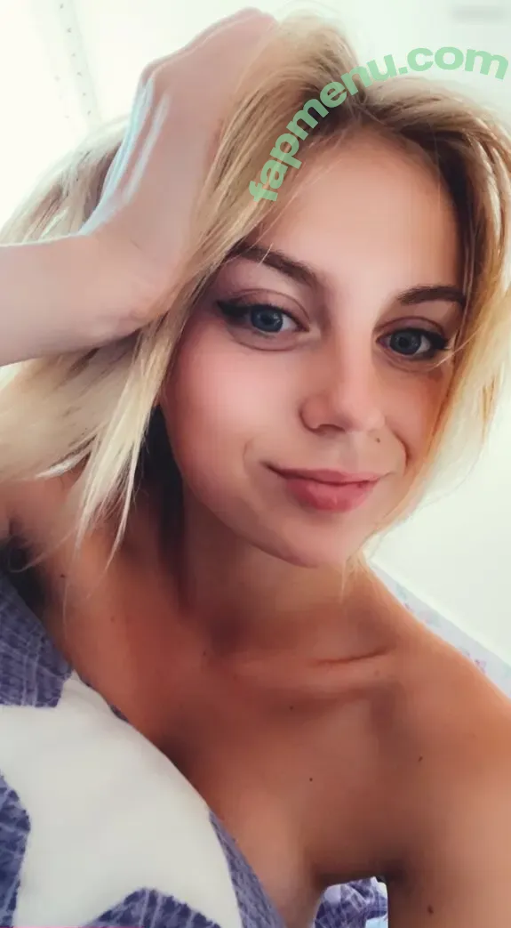 Msyuliyafox nude photo #0358 (Msyuliyafox)