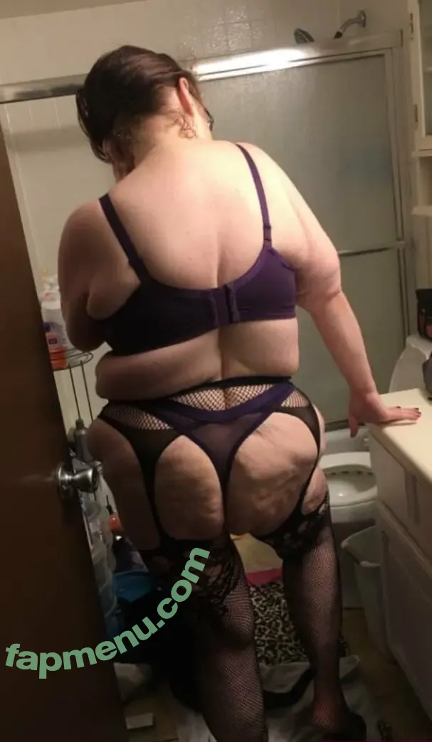 muddeaglesbrat nude photo #0015 (muddeaglesbrat)