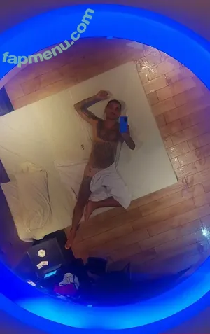  nude photo #0001