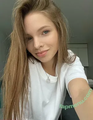  nude photo #0022