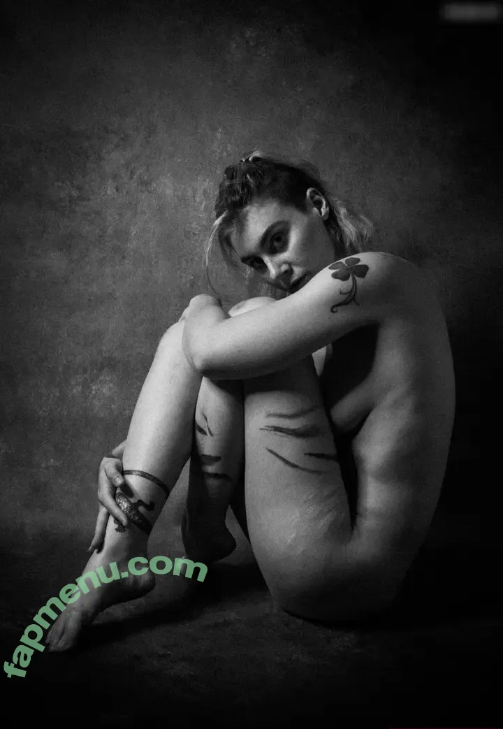 Muriel la Roja nude photo #0012 (muriel_la_roja / taste_of_taboo)
