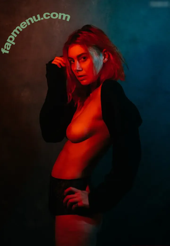 Muriel la Roja nude photo #0031 (muriel_la_roja / taste_of_taboo)