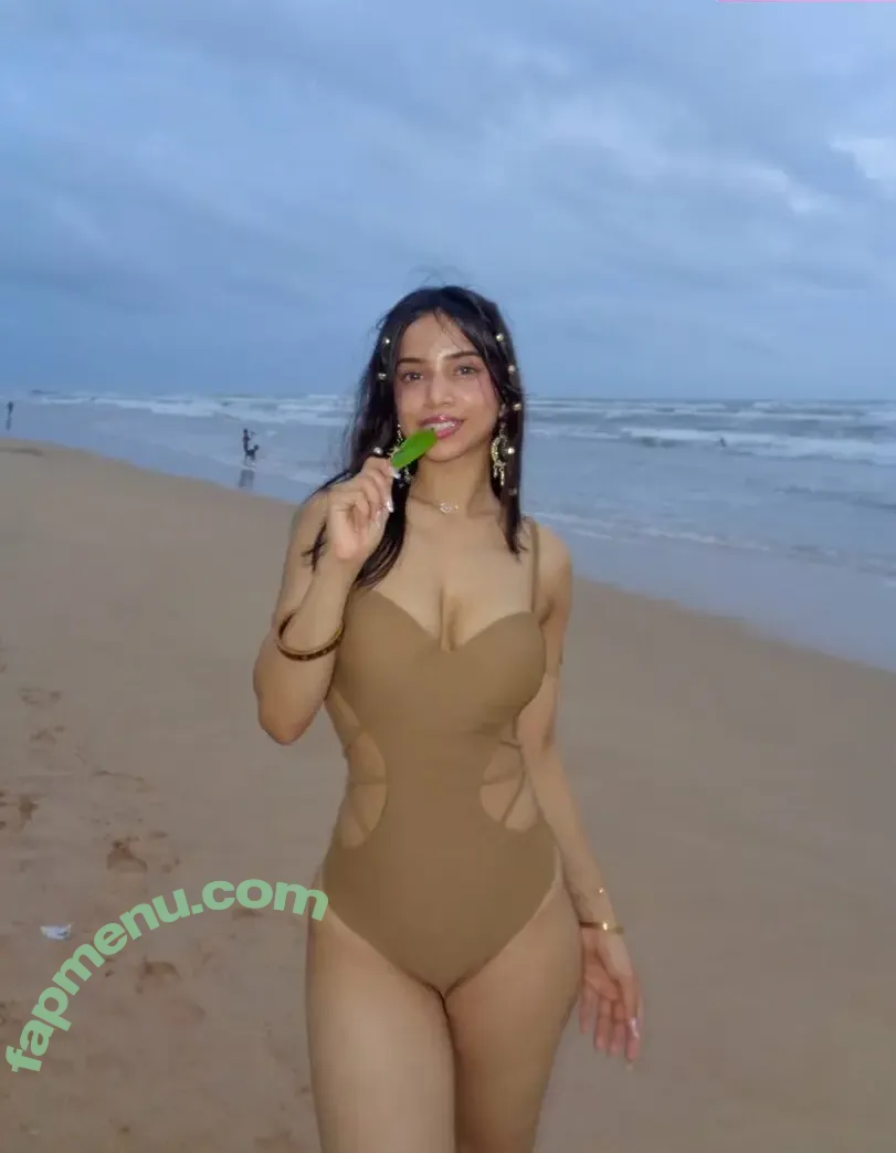 Muskan Karia nude photo #0093 (muskankaria)