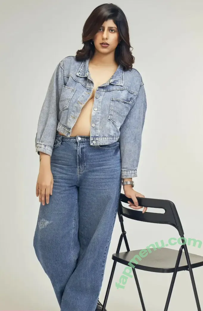 Muskan Thakurani nude photo #0012 (_muskan_thakurani / kiarashehawat)