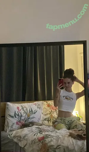  nude photo #0009