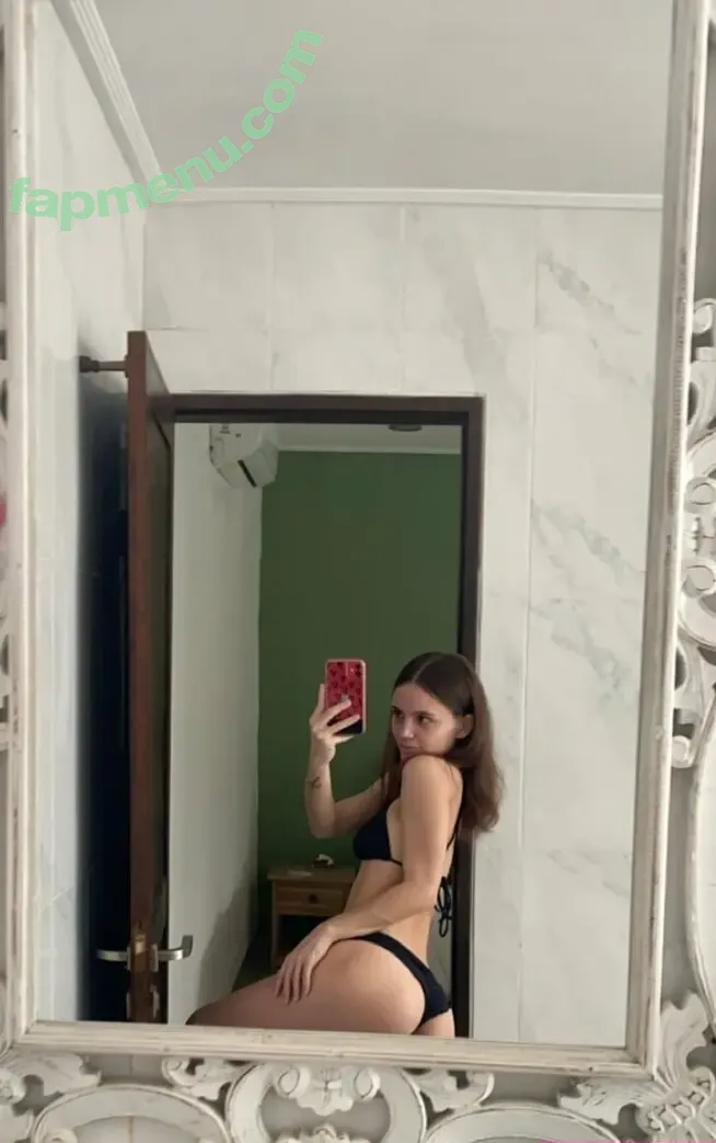 mxllybxby nude photo #0007 (mxllybxby)