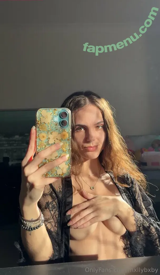 mxllybxby nude photo #0027 (mxllybxby)
