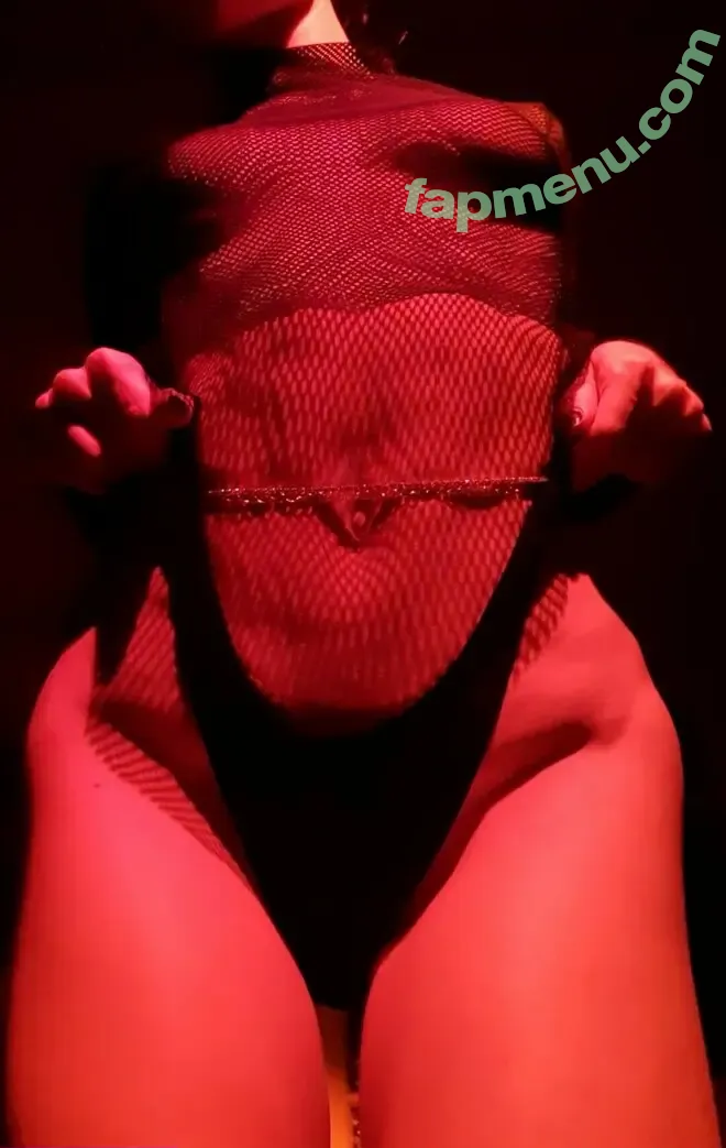 mxllybxby nude photo #0044 (mxllybxby)