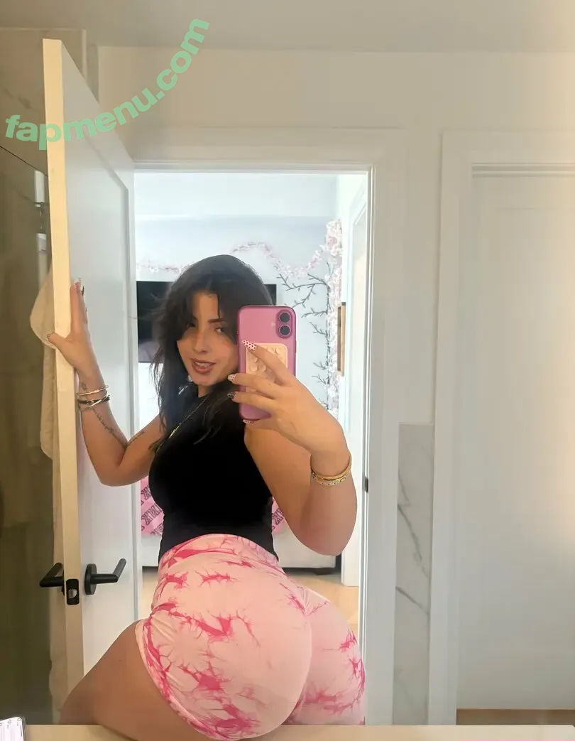 mya.merc nude photo #0044 (mya.merc)