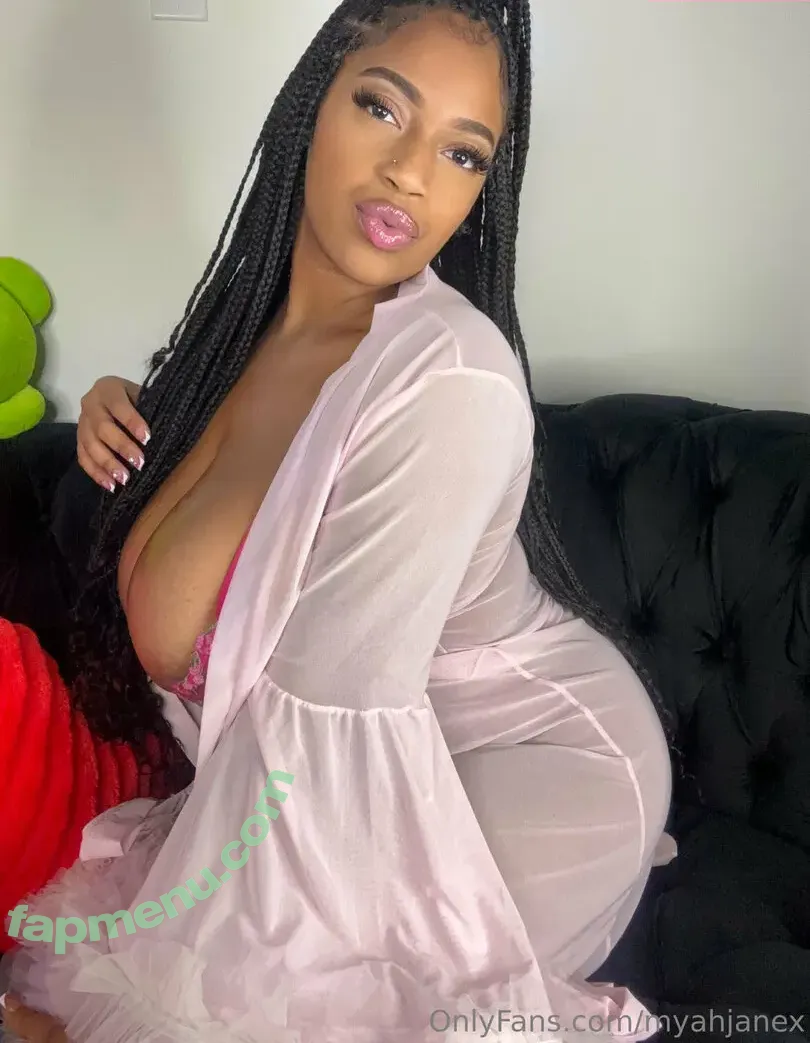 myahjanex nude photo #0030 (myahjanex)