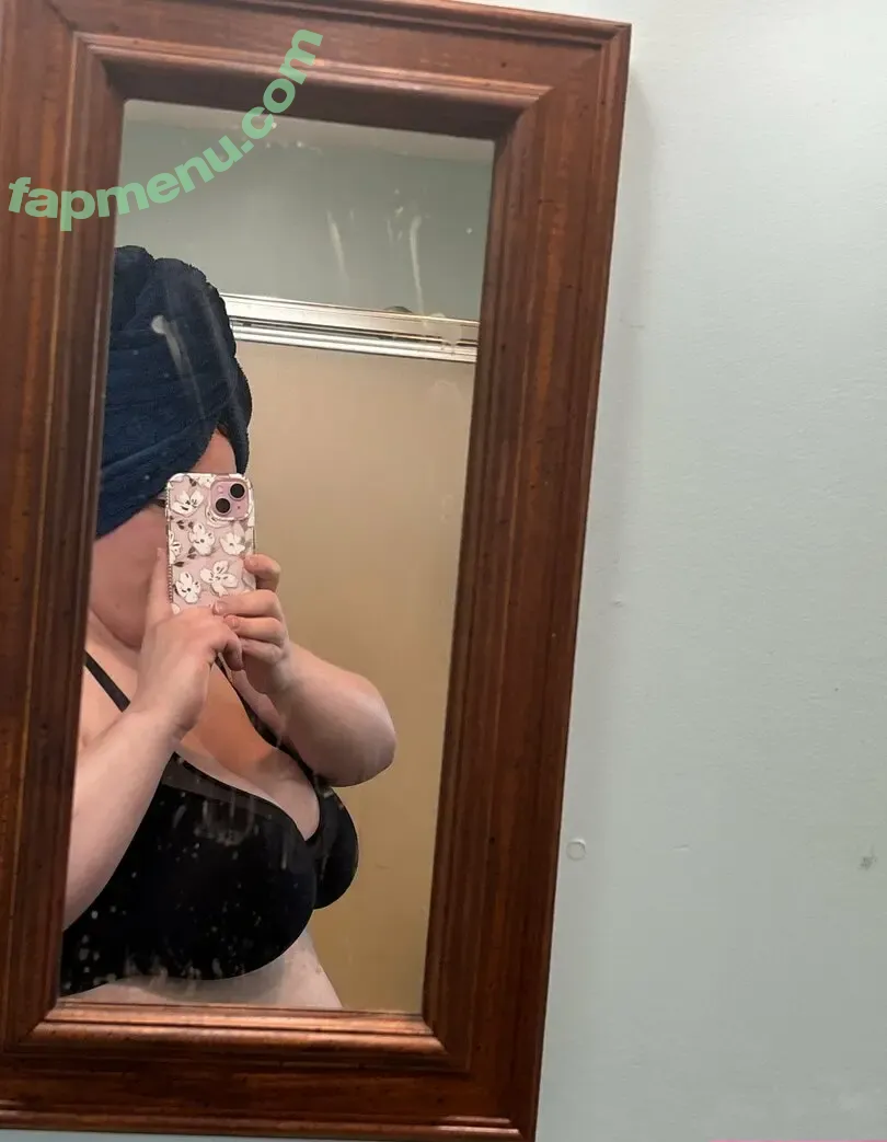 myrajunebreastmilk nude photo #0002 (myrajunebreastmilk)
