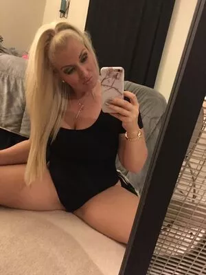 mzdanibadgirl / mzdanient nude photo #0074