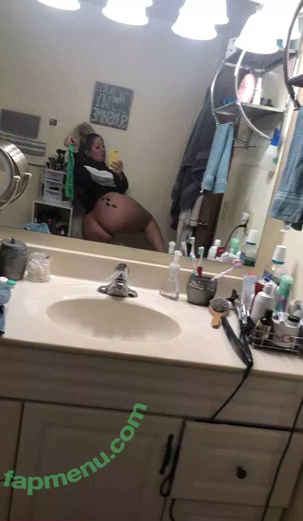 mzdanibadgirl nude photo #0131 (mzdanient)