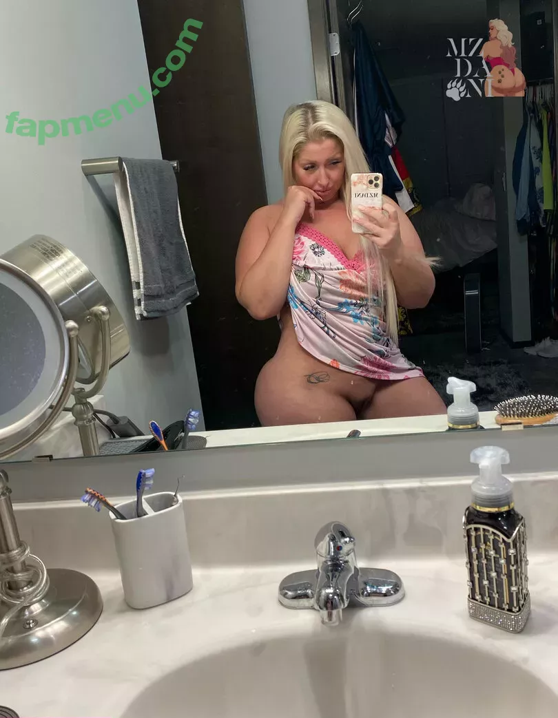 mzdanibadgirl nude photo #0170 (mzdanient)