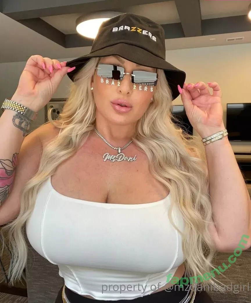 mzdanibadgirl nude photo #0198 (mzdanient)