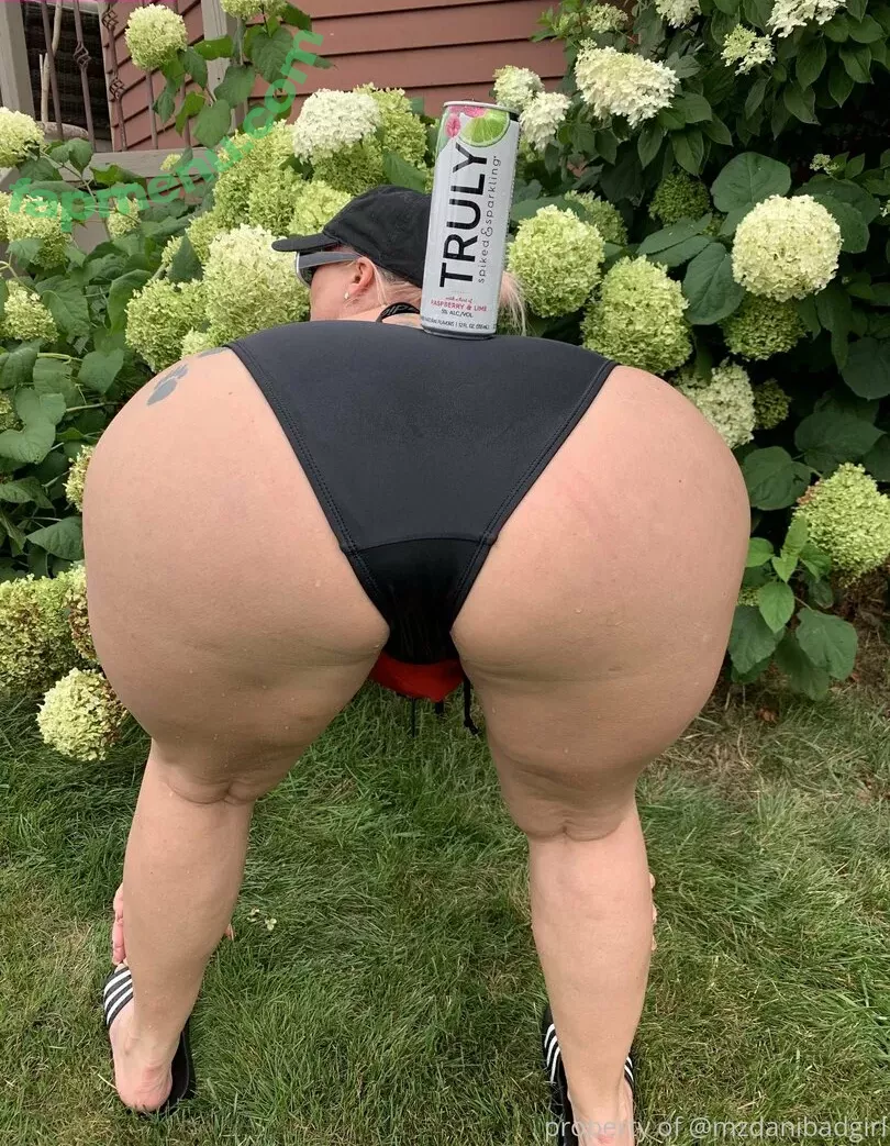 mzdanibadgirl nude photo #0302 (mzdanient)