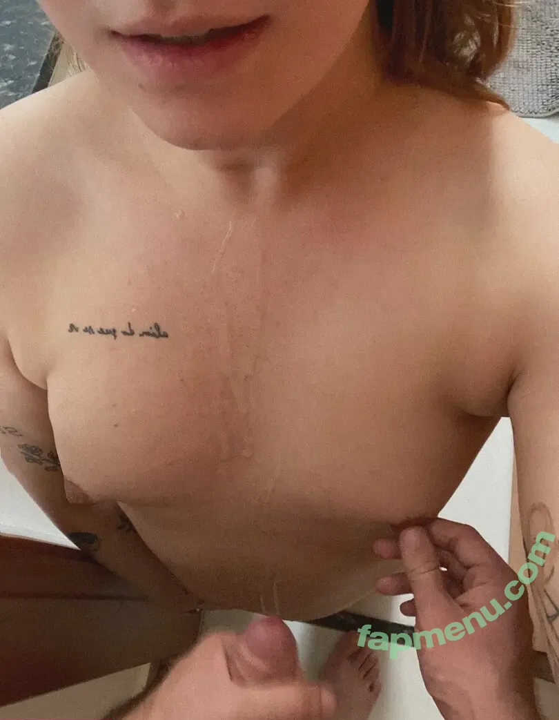 n0ahdiass nude photo #0004 (itsnadiash)