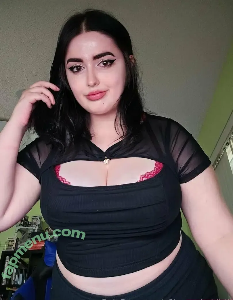 n0t.your.habibti nude photo #0003 (n0t.your.habibti)