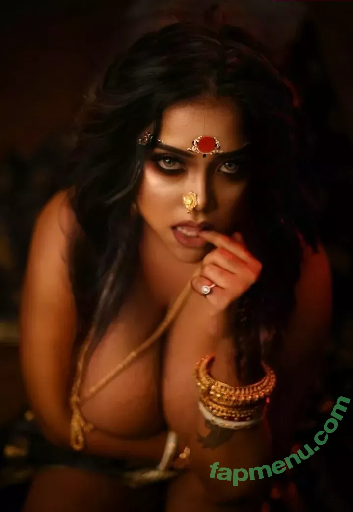 Naari Magazine nude photo #0245 (Indian / NARILUVSU / naarimagazine)