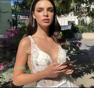  nude photo #0004