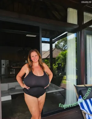 Nadine Jansen / nadinejansenofficial / thenadinejansen nude photo #4009
