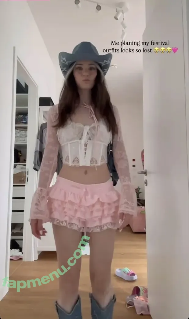 nadinebreaty nude photo #0231 (nadinebreaty)