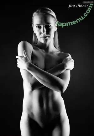  nude photo #0005