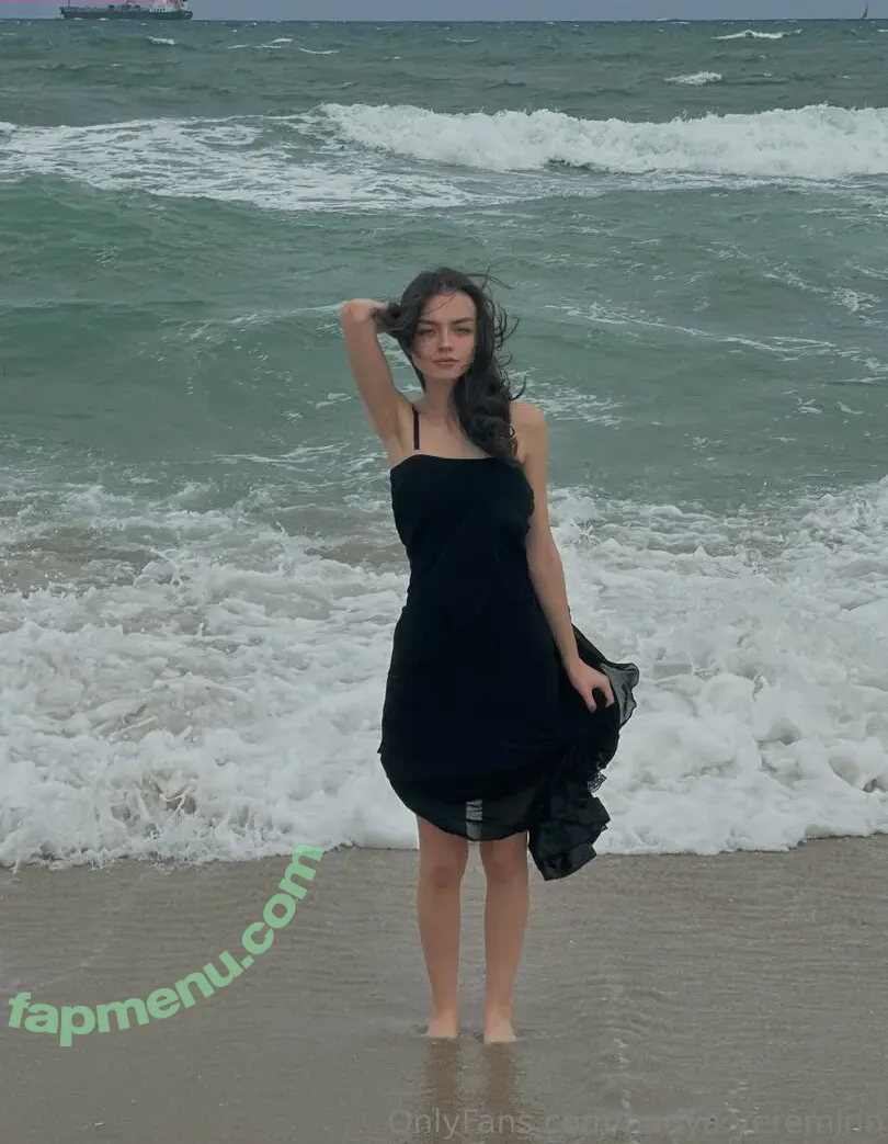 nadya.yereminn nude photo #0005 (nadya.yereminn)