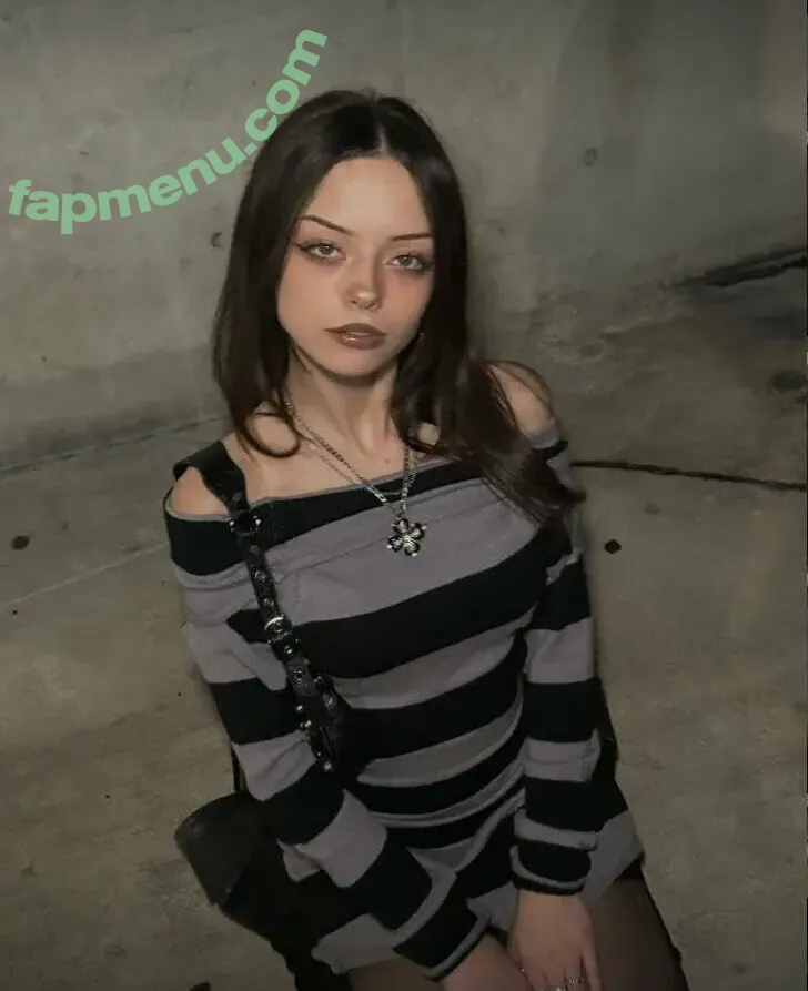 nadya.yereminn nude photo #0014 (nadya.yereminn)