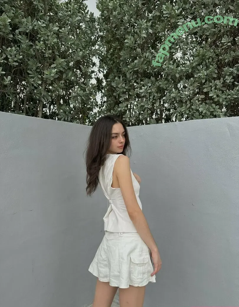 nadya.yereminn nude photo #0021 (nadya.yereminn)