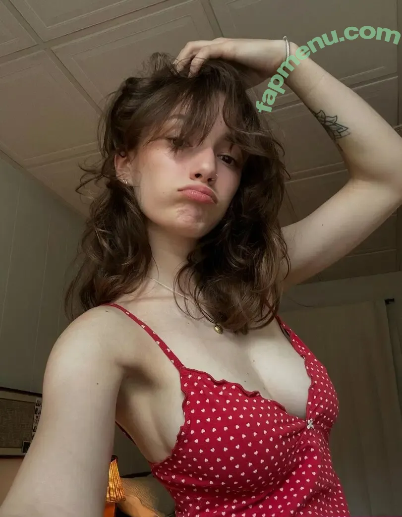 nadyneluchon nude photo #0019 (nadyneluchon)