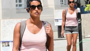 Naga Munchetty / tvnaga nude photo #0085
