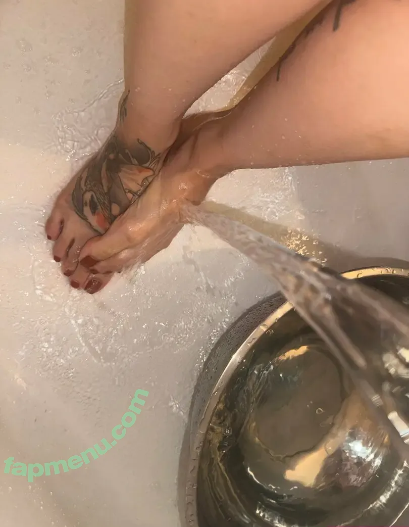naisfeetonly nude photo #0029 (naisfeetonly)