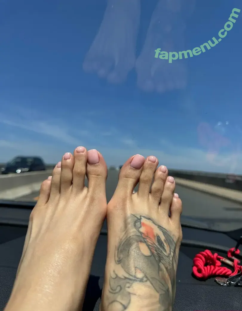 naisfeetonly nude photo #0084 (naisfeetonly)
