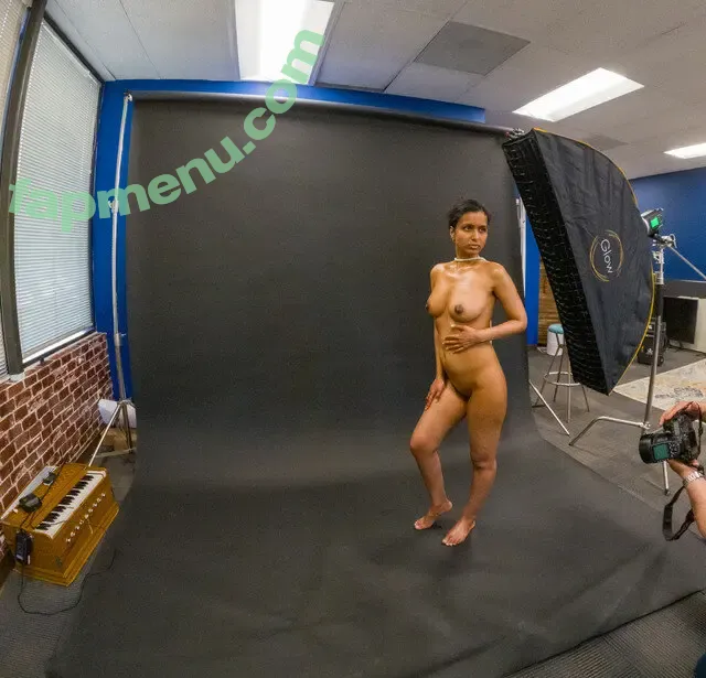 nakedgoddess nude photo #0032 (nakedgoddessswim / trisha_cat_lady)