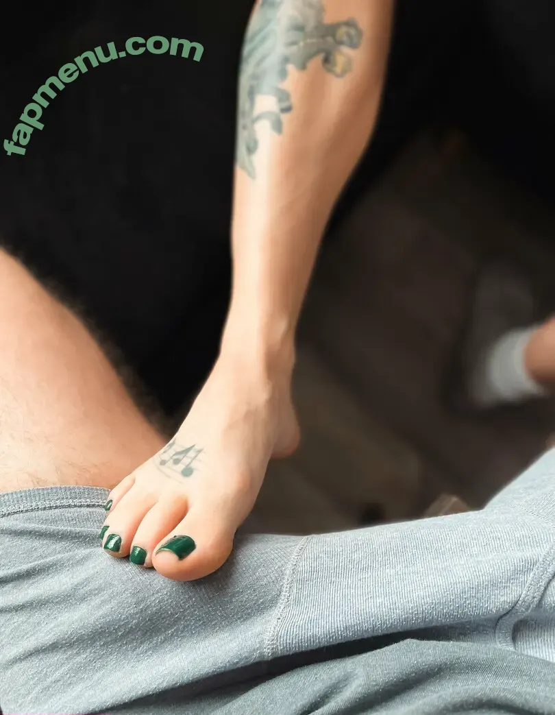 nakieplantladyfree nude photo #0030 (nakieplantladyfree)