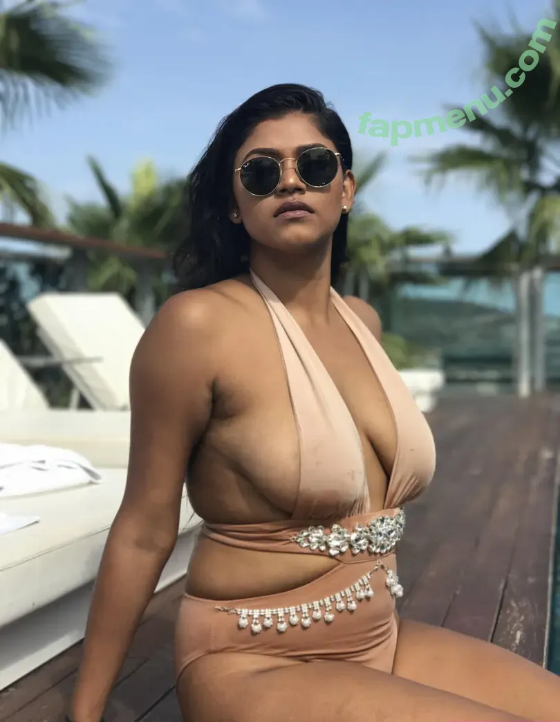 Naleybynature nude photo #0008 (Naleybynature)