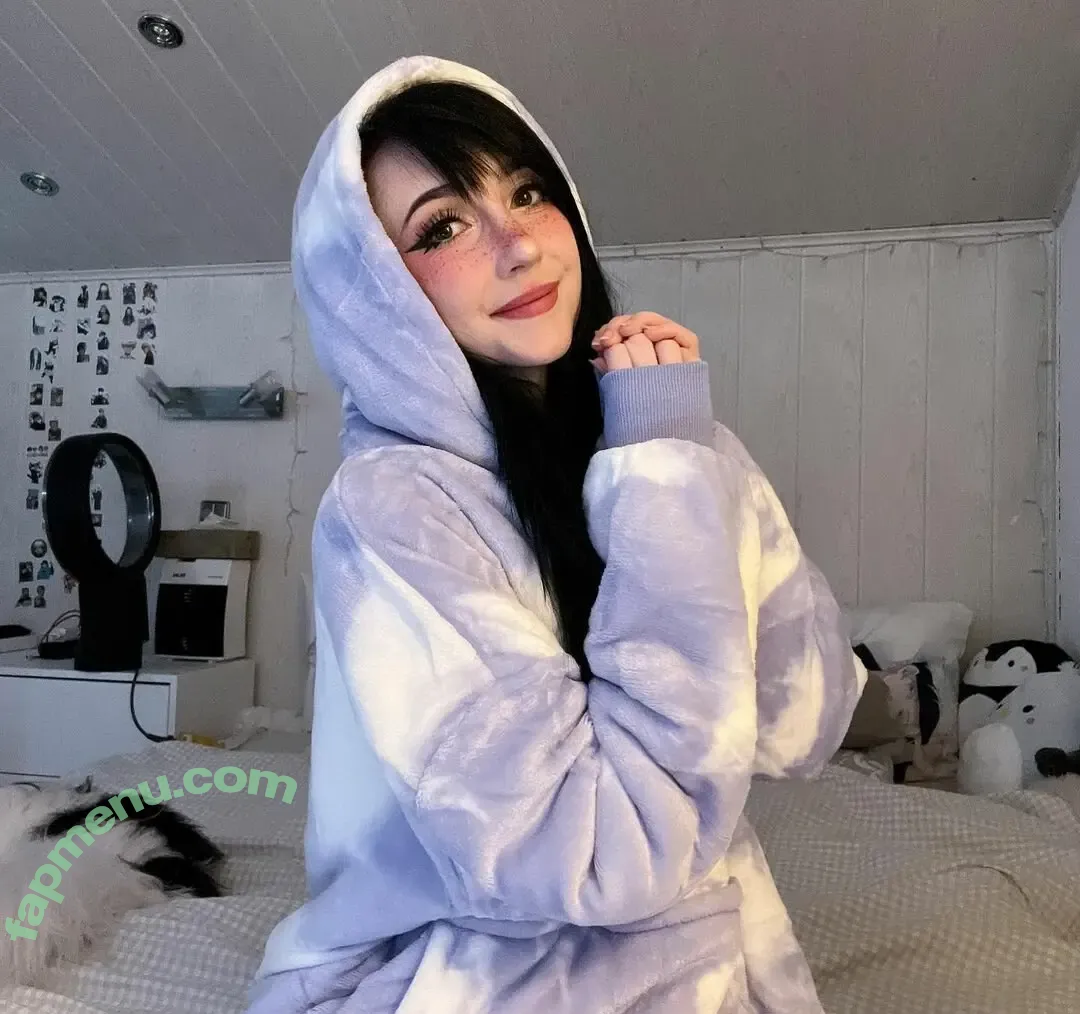 Nananightray nude photo #0091 (nsaneee)
