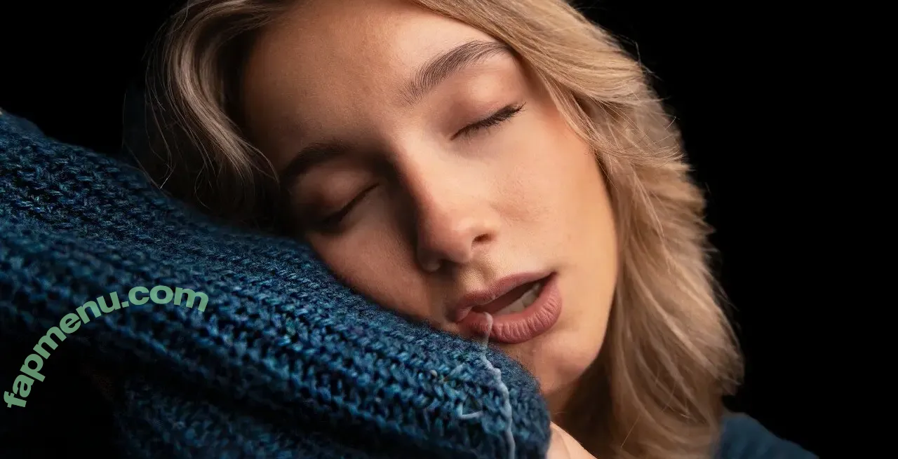 Nanou Philips nude photo #0006 (Nanou asmr / nanouphilips)