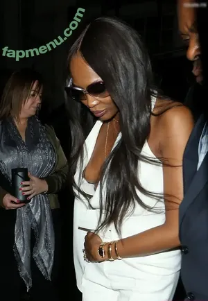 Naomi Campbell / NaomiCampbell / misscampbell / naomi nude photo #0453