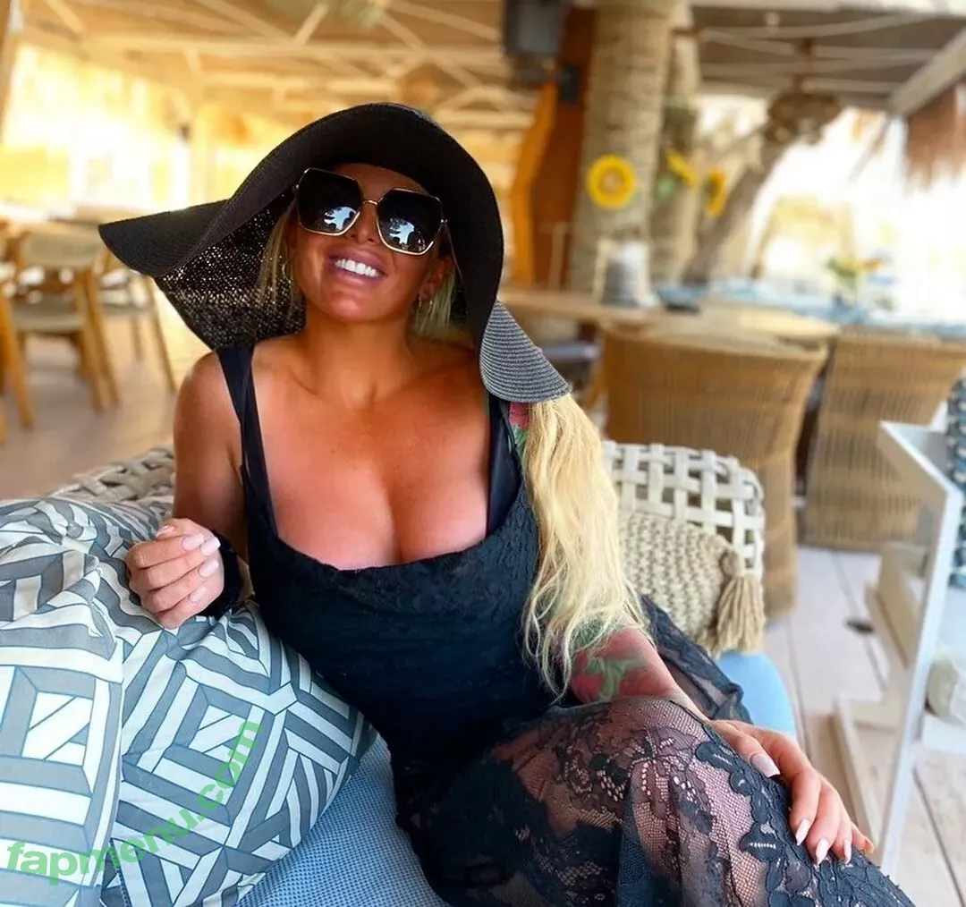 Naomi Mac nude photo #0001 (naomipeaches / thenaomimac)