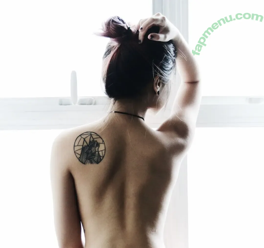Naomi Neo nude photo #0002 (Naomi Neo)