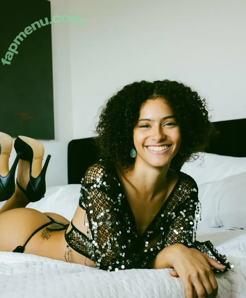 Naomidaze nude photo #0032 (naomidazexo)