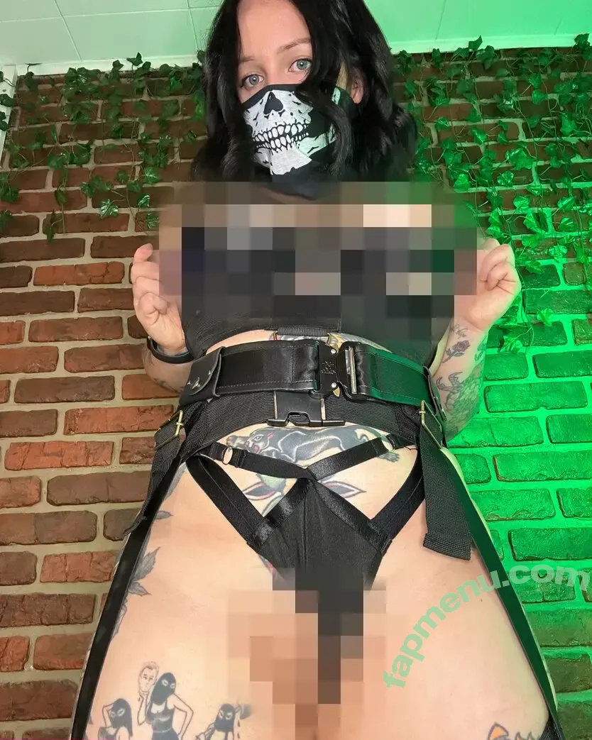 naomithenerd nude photo #0053 (naomithenerdd)