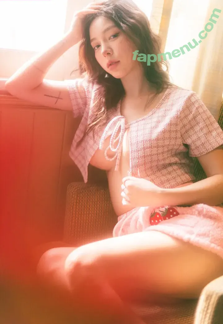 Nardear Montgod nude photo #0054 (Cat / catnardear / nardear)