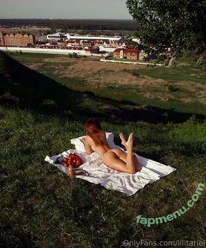  nude photo #0006