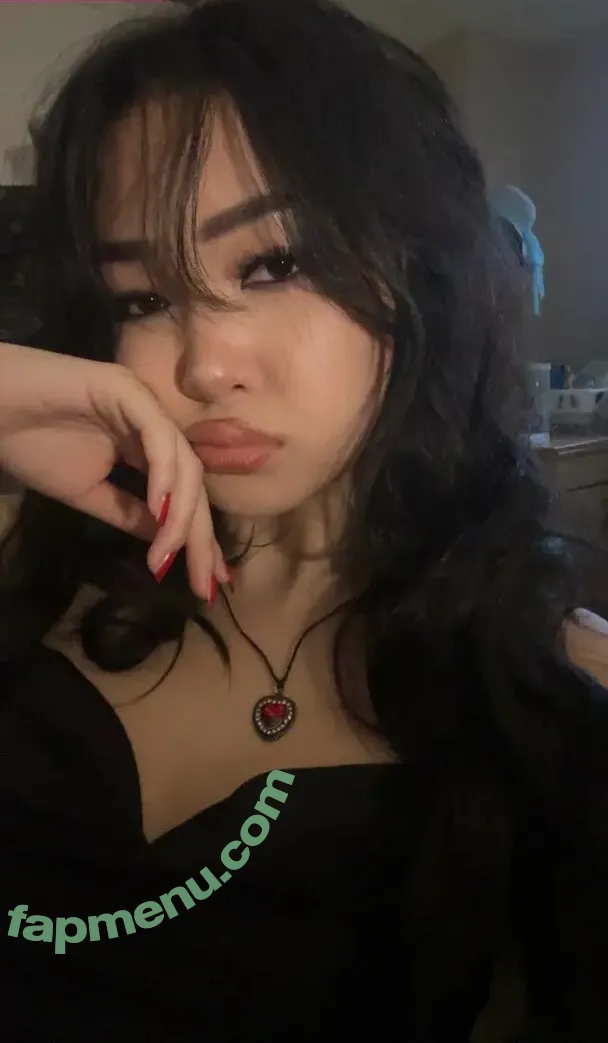 Natalie Tran nude photo #0200 (itsnatalietran)