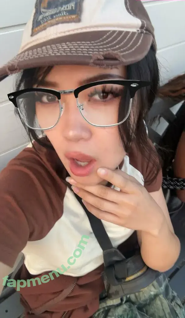 Natalie Tran nude photo #0255 (itsnatalietran)
