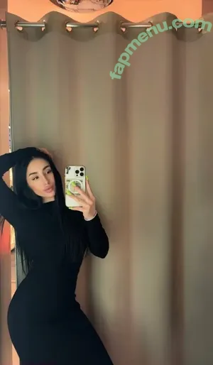  nude photo #0004